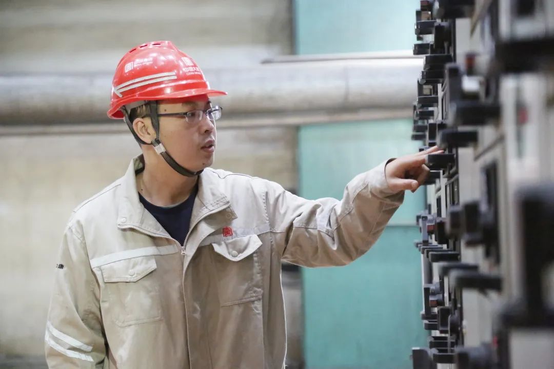 1661336950219022368.jpg 1661336950219022368.jpg